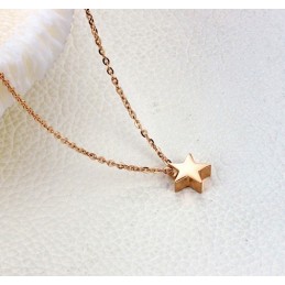 Collana In Titanio A Forma Di Stella Di Eccellente Qualità