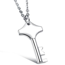 Collana In Titanio Con Chiave Di Ottima Qualità