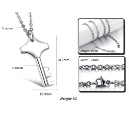 Collana In Titanio Con Chiave Di Ottima Qualità