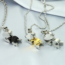 Collana In Titanio A Forma Di Cane Di Qualità Stabile