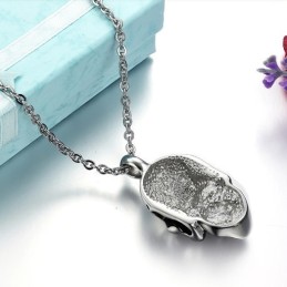 Collana In Titanio Con Teschio "The King Of Quantity"