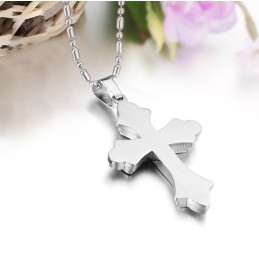 Collana In Titanio Con Croce E Strass, Qualità E Quantità Garantite