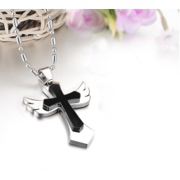 Collana In Titanio Con Croce Di Qualità Stabile