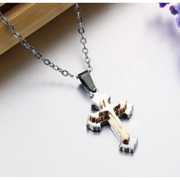 Collana In Titanio Con Croce Di Qualità Superiore
