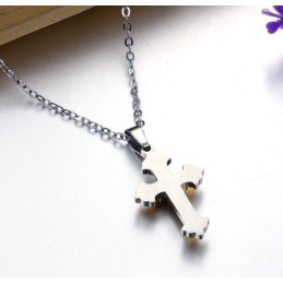 Ampia Varietà Di Collana Con Croce In Titanio