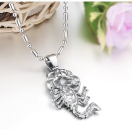 Collana In Titanio Di Alta Qualità Con Scorpione