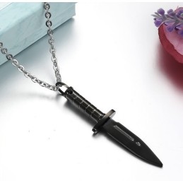 Collana In Titanio Con Pugnale Facile Da Usare