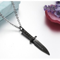 Collana In Titanio Con Pugnale Facile Da Usare