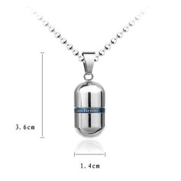 Collana Con Ciondolo A Forma Di Pillola In Titanio Puro E Argento Love Forever
