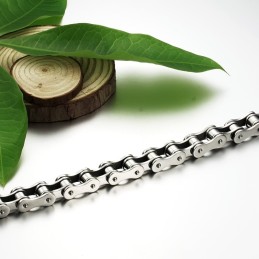 Noto Per Il Suo Bracciale Maschile In Titanio Di Alta Qualità