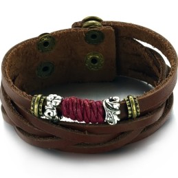 Noto Per Il Suo Bracciale In Pelle Di Titanio Di Alta Qualità
