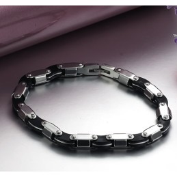 Ampia Varietà Di Braccialetti In Silicone E Titanio