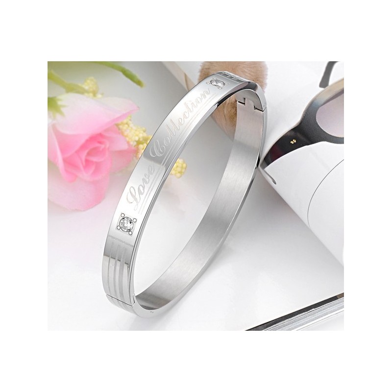 Bracciale In Titanio Con Strass, Qualità E Quantità Garantite Per Gli Amanti Bracciale In Titanio Con Strass, Qualità E Quantità Garantite Per Gli Amanti