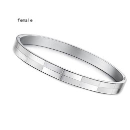 Ampia Varietà Di Bracciale In Titanio Con Griglia Per Gli Amanti