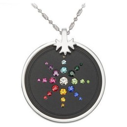 Collana In Titanio Pelelith Con Diamante, Nota Per La Sua Qualità Eccellente
