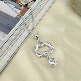 Collana In Titanio Placcato Platino Con Nodo Di Qualità Stabile