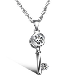 Ampia Varietà Di Collana Da Donna Con Lucchetto E Chiave In Titanio Placcato In Platino Con Strass