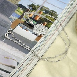 Collana Da Donna In Titanio Placcato Platino Con Stelle, Qualità E Quantità Garantite