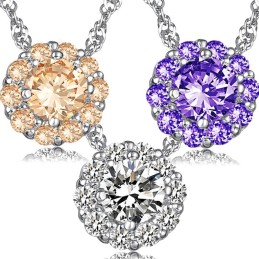 Noto Per La Sua Raffinata Qualità, La Collana Da Donna In Titanio Placcato In Platino