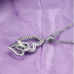 Collana In Titanio Placcato Platino Con Ciondolo A Forma Di Cuore, Regina Della Qualità Femminile