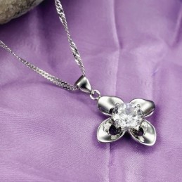 Collana Da Donna In Titanio Placcato Platino Con Diamante, Famosa In Tutto Il Mondo