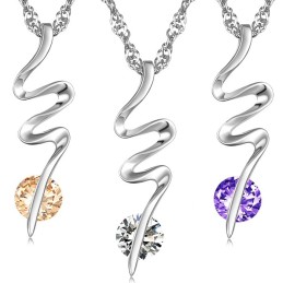 Noto Per La Sua Raffinata Qualità, Collana Da Donna In Titanio Placcato In Platino Con Diamante