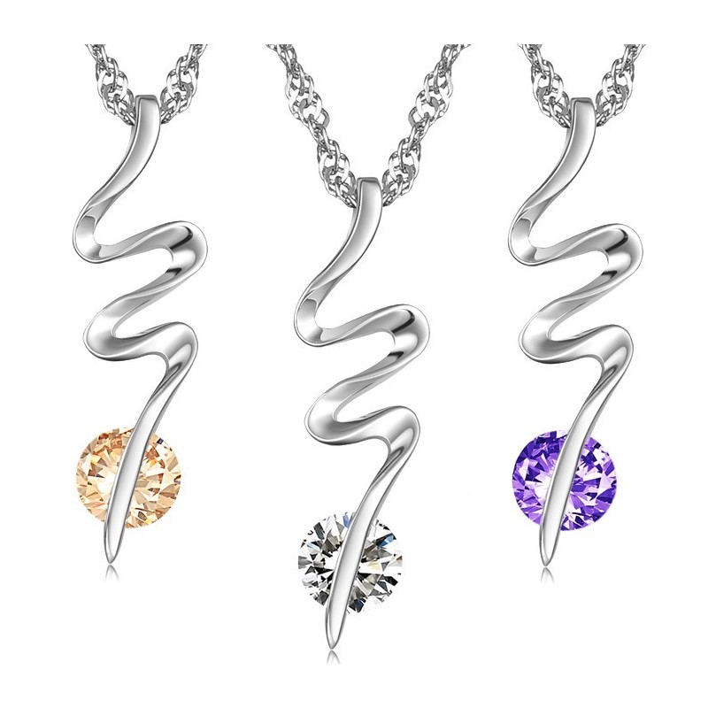 Noto Per La Sua Raffinata Qualità, Collana Da Donna In Titanio Placcato In Platino Con Diamante Noto Per La Sua Raffinata Qualità, Collana Da Donna In Titanio Placcato In Platino Con Diamante