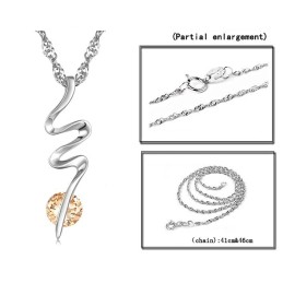 Noto Per La Sua Raffinata Qualità, Collana Da Donna In Titanio Placcato In Platino Con Diamante