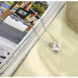 Collana In Titanio Placcato Platino Retrò Da Donna, Qualità E Quantità Garantite