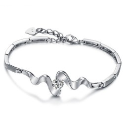 Ampia Varietà Di Bracciale Classico Da Donna In Titanio Placcato Platino Con Strass