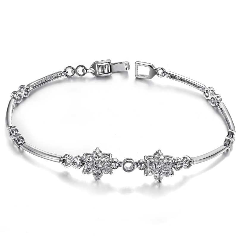 Bracciale Da Donna Di Qualità Queen Of Plum Flower Placcato In Platino E Titanio Con Diamanti Bracciale Da Donna Di Qualità Queen Of Plum Flower Placcato In Platino E Titanio Con Diamanti