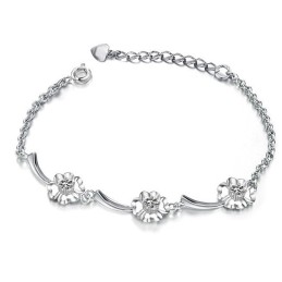 Bracciale In Titanio Placcato In Platino A Forma Di Trifoglio Femminile, Durevole Nell'Uso