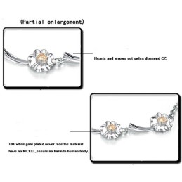 Bracciale In Titanio Placcato In Platino A Forma Di Trifoglio Femminile, Durevole Nell'Uso