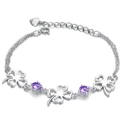 Bracciale In Titanio Placcato In Platino A Forma Di Trifoglio Femminile Di Eccellente Qualità