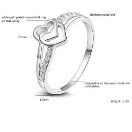 Anello Da Donna In Titanio Placcato In Platino Con Cuore Di Ottima Qualità