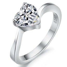 Anello Da Donna In Titanio Placcato Platino Con Strass, Modello "Regina Della Qualità"