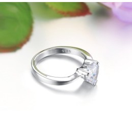 Anello Da Donna In Titanio Placcato Platino Con Strass, Modello "Regina Della Qualità"