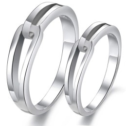 Anello In Titanio Placcato In Platino Con Qualità E Quantità Assicurate Per Gli Amanti