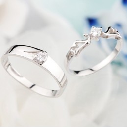 Anello In Titanio Placcato In Platino Con Qualità E Quantità Assicurate Per Gli Amanti