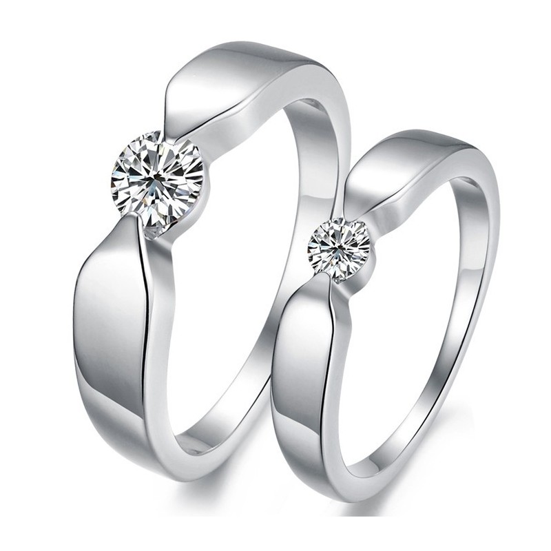 Anello In Titanio Placcato Platino Di Alta Qualità Per Amanti Con Strass Anello In Titanio Placcato Platino Di Alta Qualità Per Amanti Con Strass