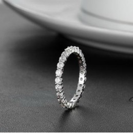 Anello Da Donna In Titanio Placcato In Platino Di Fama Mondiale