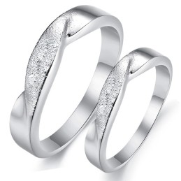 Anello In Titanio Placcato Platino "To Have A Long Story" Per Gli Amanti