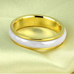 Ampia Varietà Di Anelli In Ceramica Di Tungsteno A Rombo