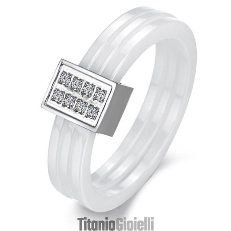 Noto Per Il Suo Anello In Ceramica Di Tungsteno Triciclico Di Alta Qualità Con Strass