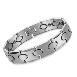 Noto Per Il Suo Braccialetto In Ceramica Di Tungsteno Di Alta Qualità
