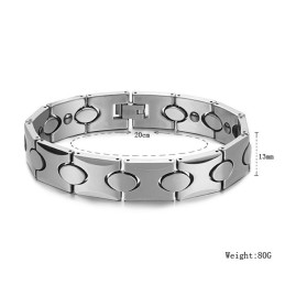 Noto Per Il Suo Braccialetto In Ceramica Di Tungsteno Di Alta Qualità