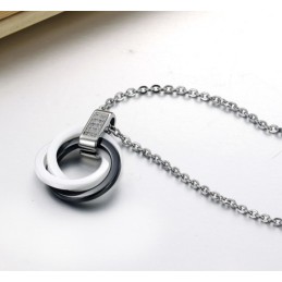 Noto Per La Sua Raffinata Collana In Ceramica Di Tungsteno Bianco E Nero