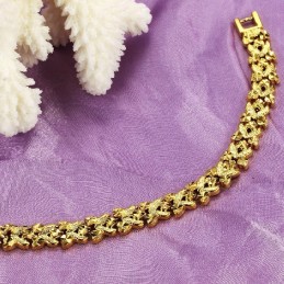Noto Per Il Suo Raffinato Bracciale Da Donna Placcato In Oro 18 Carati