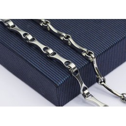 Collana In Titanio Con Condilo Da Uomo Alla Moda