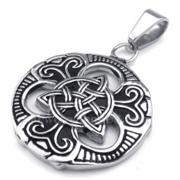 Collana Con Ciondolo Nodo Celtico In Titanio (Catena Gratuita)